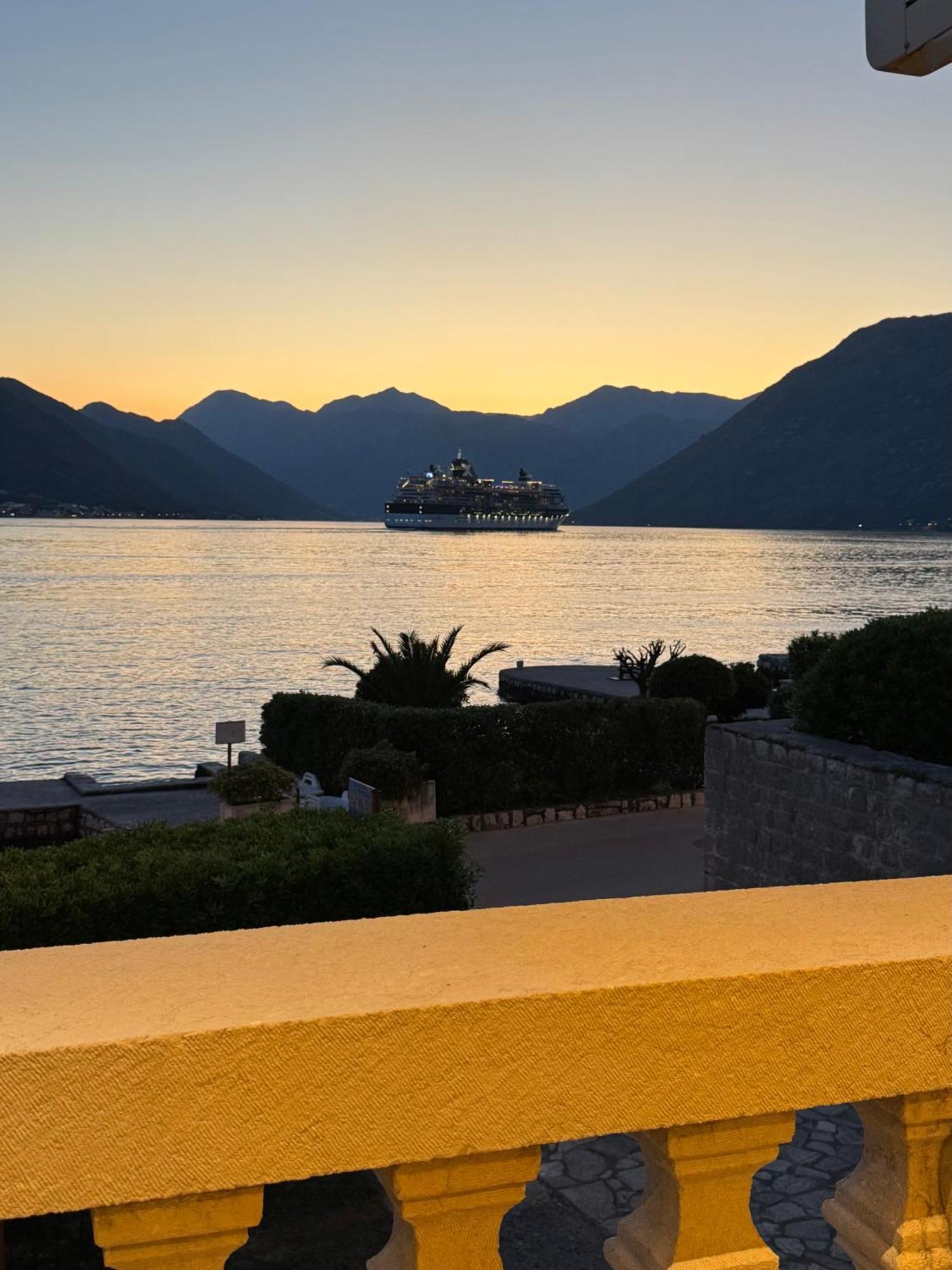 Apartments Radonicic Kotor Exterior photo